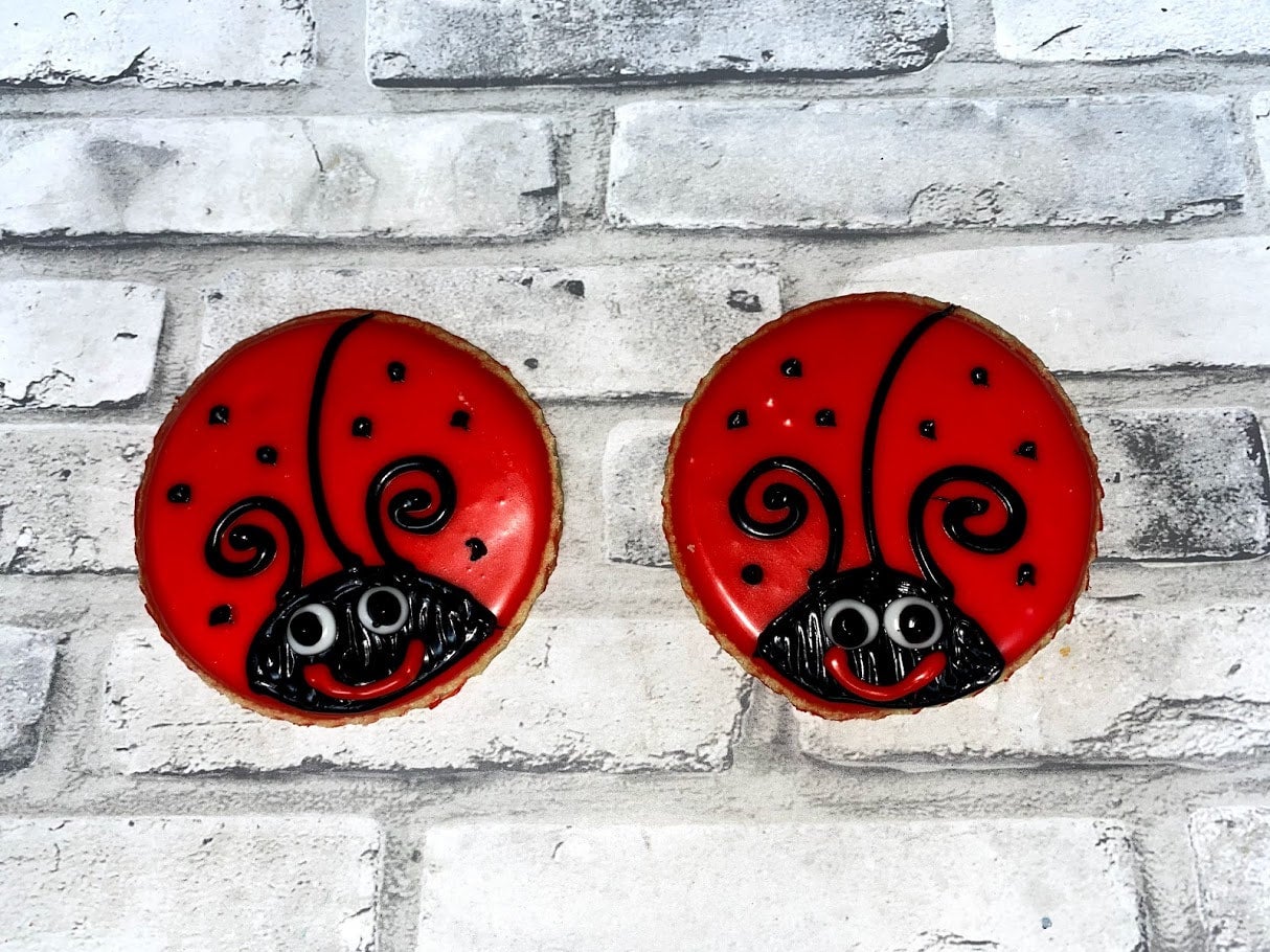 Ladybug Fondant Cookie