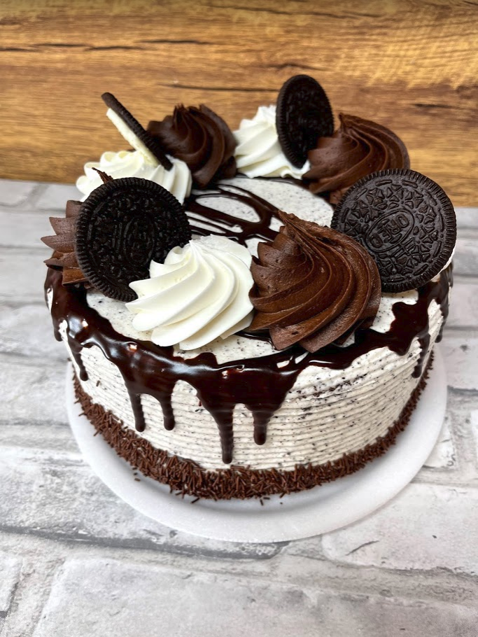 7" Oreo Cake