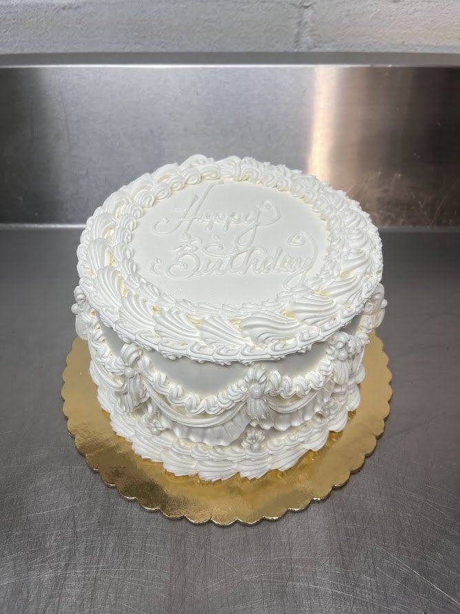 7" Vintage Cake