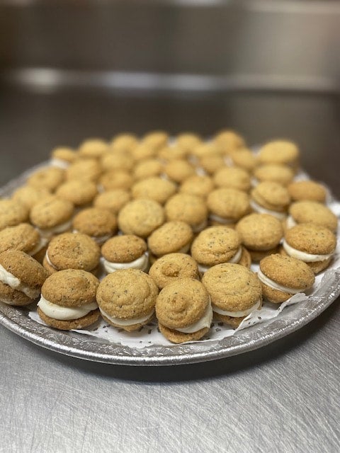 Schnibblins: DF, EF, GF Mini Lemon Poppy Cookies