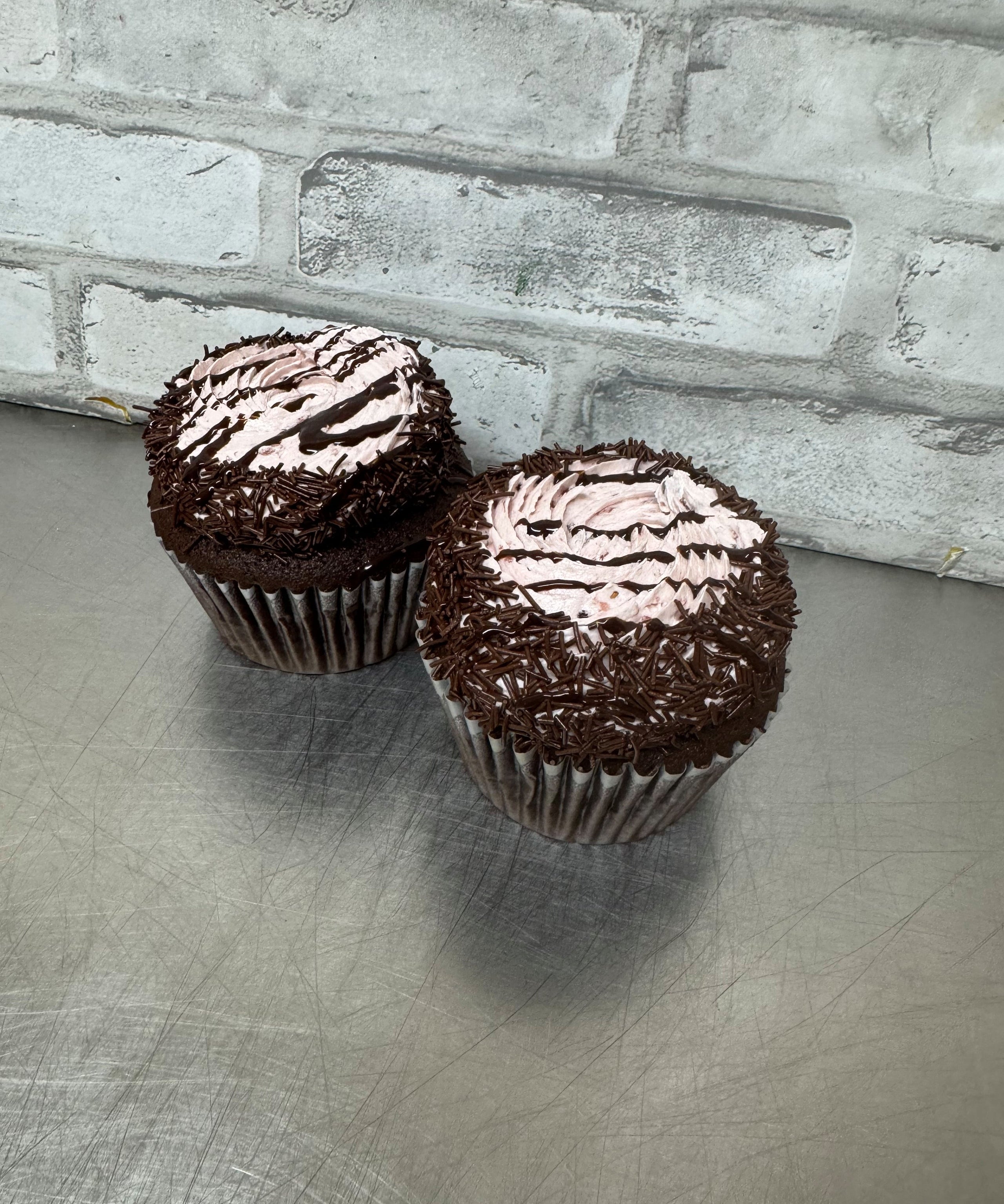 Jumbo Cupcake: Chocolate Raspberry